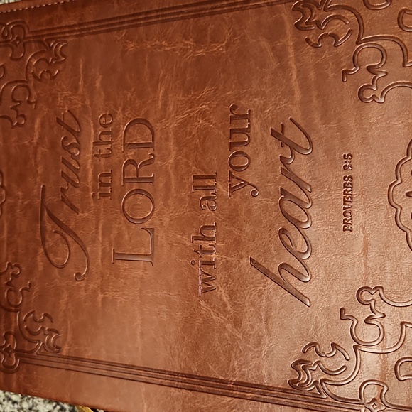 Finpac Vegan Leather Bible case β Beautiful β Vegan Leather bookmark,incl. β NEW - Picture 2 of 16